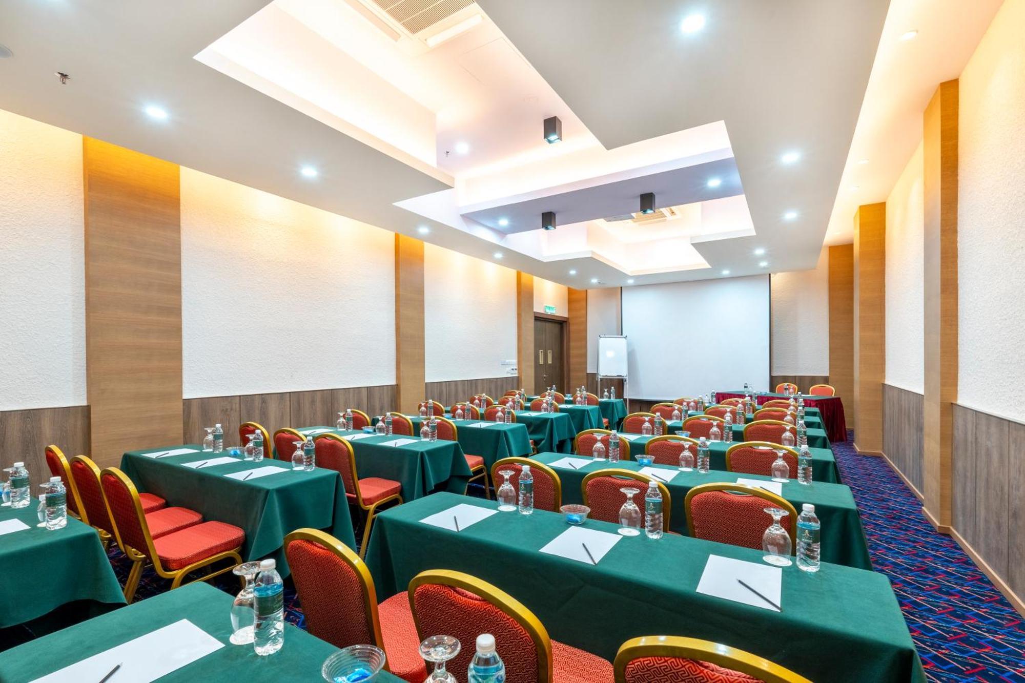 Arena Premier Hotel Seremban Zewnętrze zdjęcie